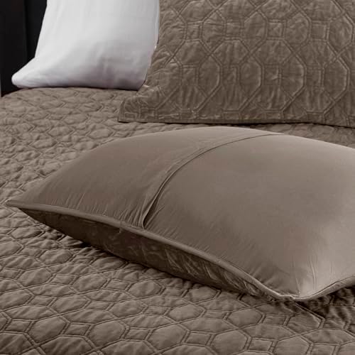 Madison Park Harper Velvet Quilt Set - 3 Piece Taupe FullQueen