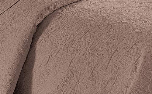 Fancy Linen 3pc Embossed Coverlet Set